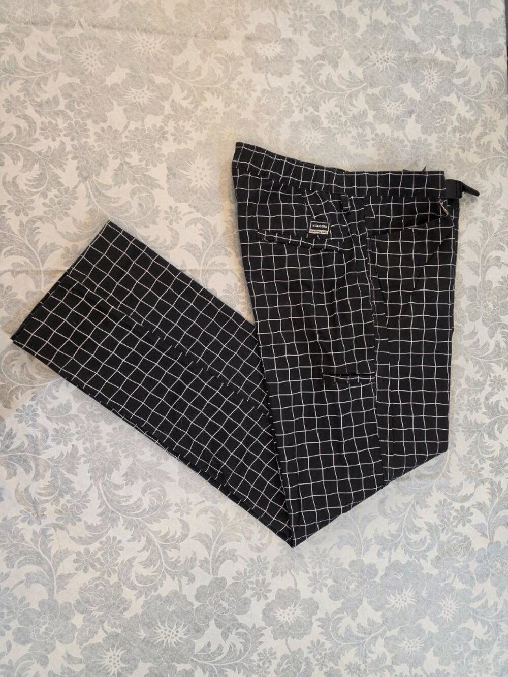 🔥 Volcom Moover Comfort Chino Grid Pants Black White Checkered Mens L 34 x 32.5
